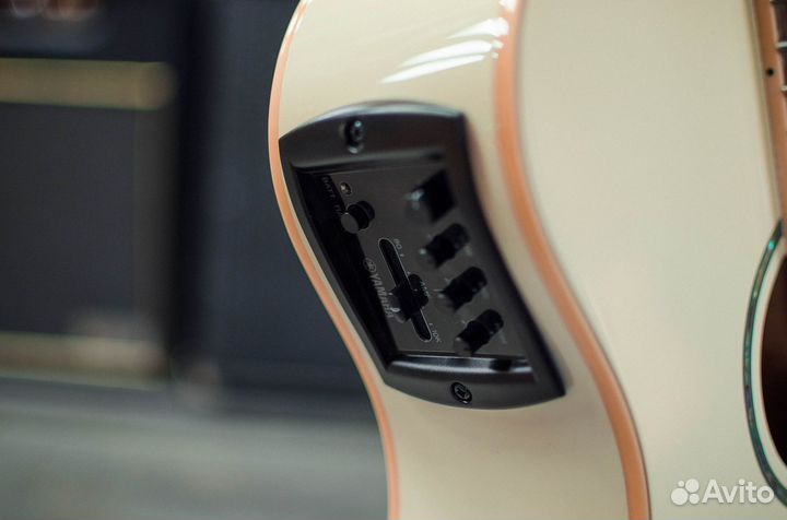 Электроакустика Yamaha APX600 Vintage White