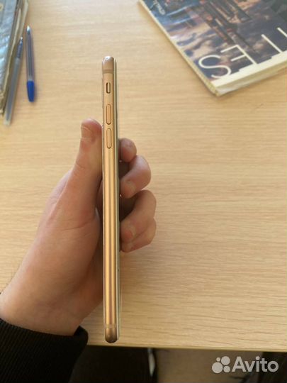 iPhone 8 Plus, 64 ГБ