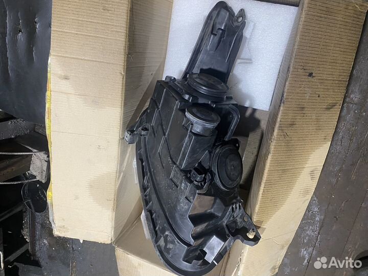 Фара citroen c3 picasso левая