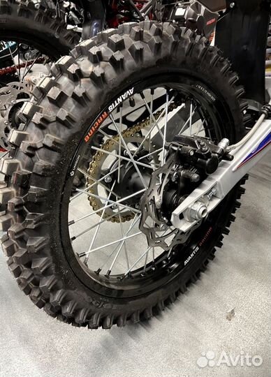 Современный мотоцикл авантис A4 (PR300) 2024 в наличии