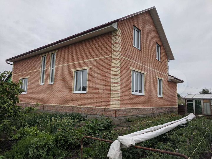 Дом 250 м² на участке 9 сот.