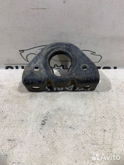 Кронштейн радиатора левый Hyundai Solaris G4FC