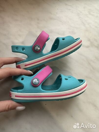 Сандалии crocs c7