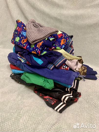 Большой пакет одежды для мальчика 98 104 для дачи