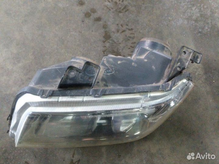 Фара галогеновая передняя левая Suzuki Grand