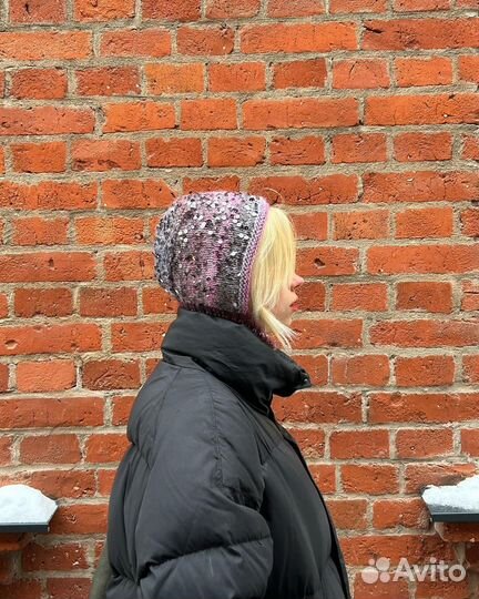 Капор с пайетками