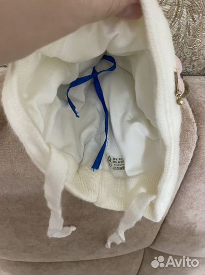 Шапка с натуральным помпоном новая