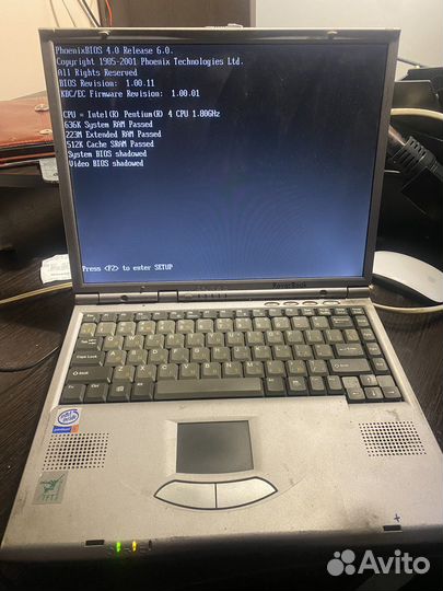 Древний Ноутбук roverbook