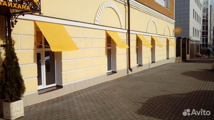 Прямая маркиза Vela и ее складной аналог