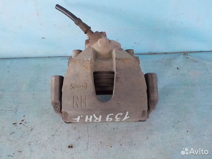 Тормозной суппорт передний правый Ford Focus 2 200