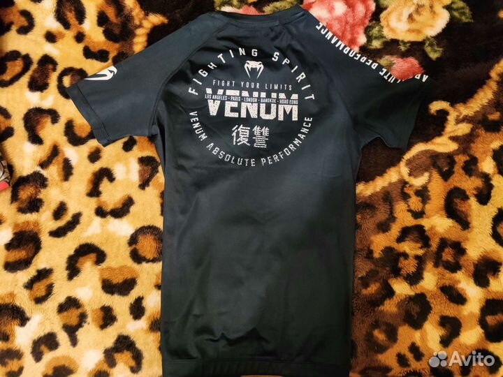 Рашгард venum