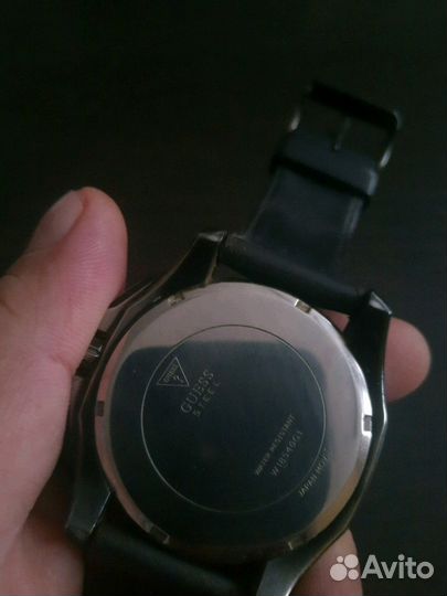 Часы guess