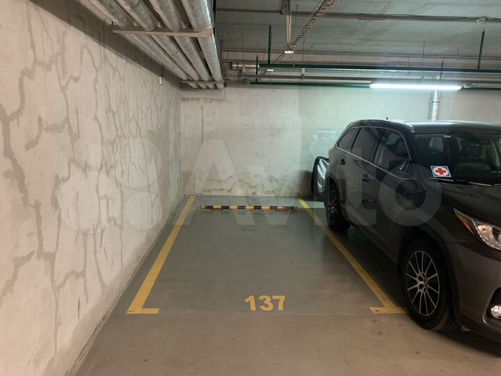 Машиноместо, 13 м²