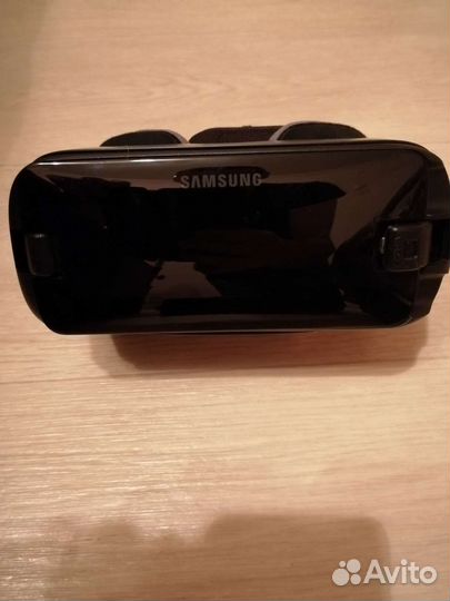 Очки виртуальной реальности с пультом