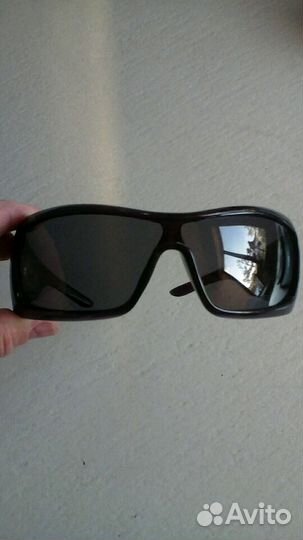 Очки солнцезащитные