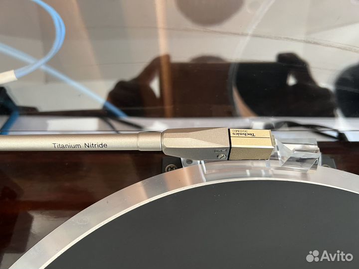 Виниловы проигрыватель Technics SL-M3