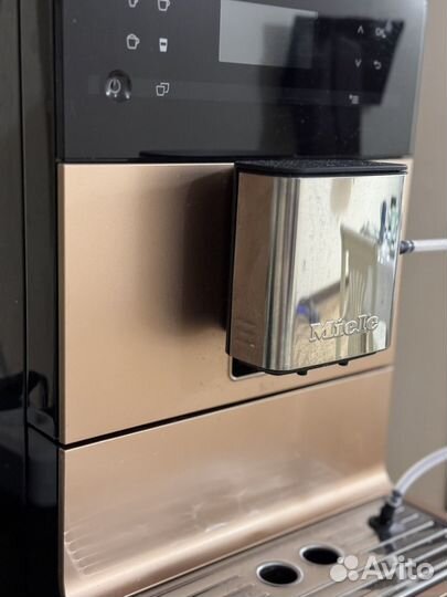 Отдельностоящая кофемашина Miele