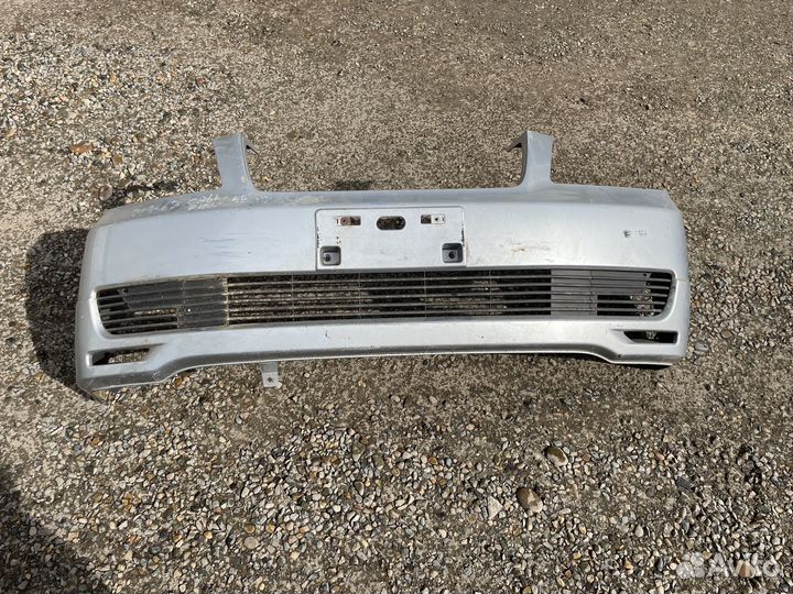 Бампер передний Mitsubishi Dion