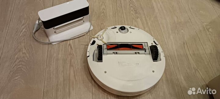 Робот-пылесос Xiaomi Mi Robot Vacuum Cleaner 1S