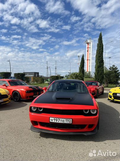 Аренда автомобиля Dodge Challenger