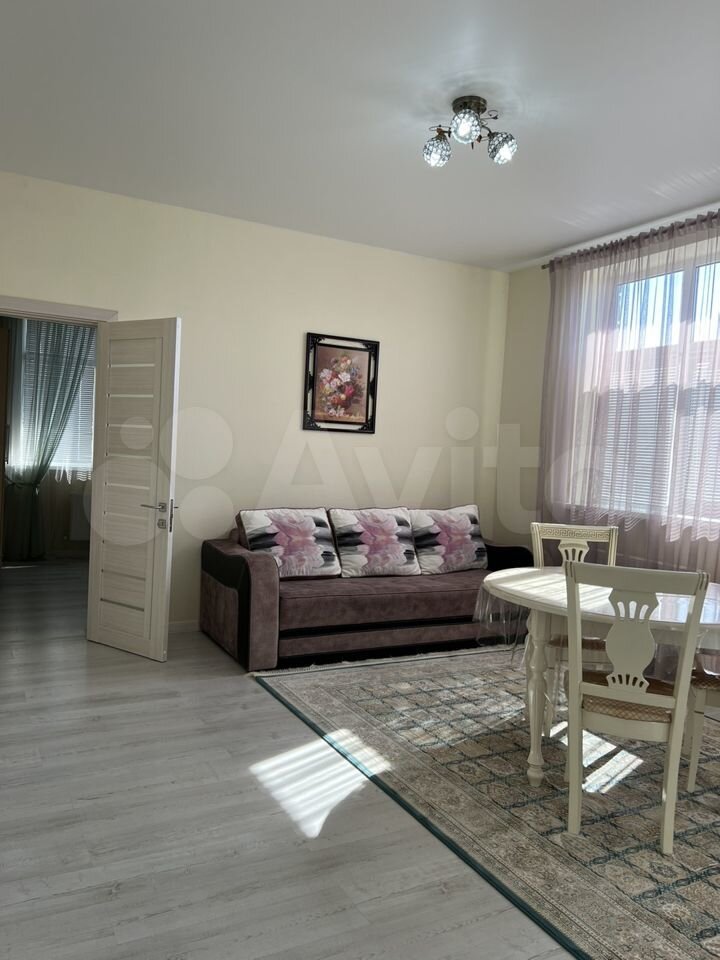 2-к. квартира, 50 м², 3/3 эт.