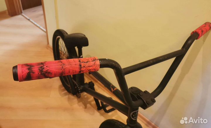 Велосипед BMX outleap revolt