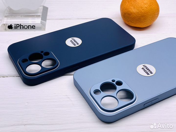 Чехол на iPhone 13