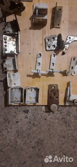 Петли и кронштейны для дверей холодильников