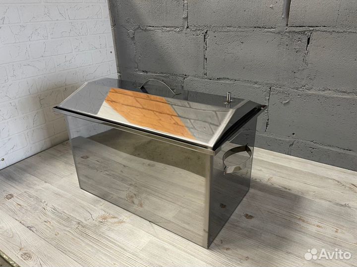 Коптильня из нержавейки с гидрозатвором 50*30*30