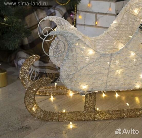 Олень с санями светящийся