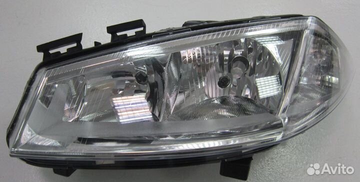 Megane '03-05 фара левая под корректор (TYC)