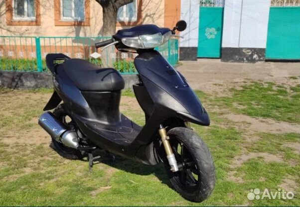 Скутер Suzuki ZZ