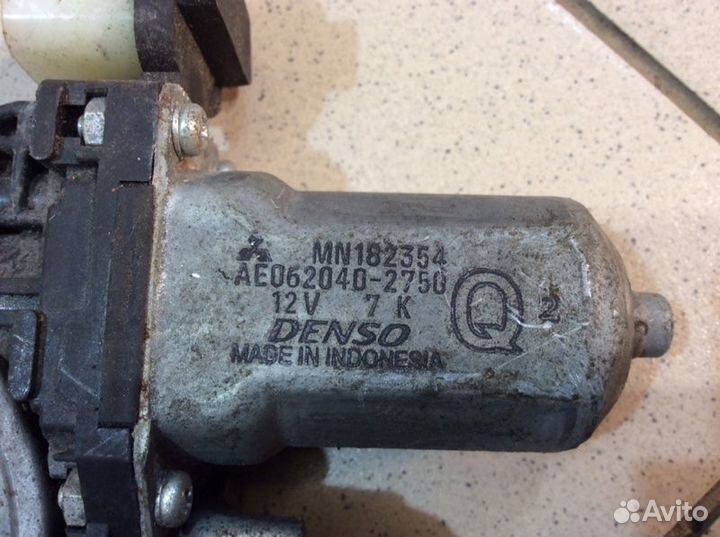 Стеклоподъемник электрический передний правый