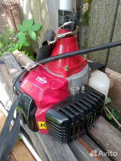 Триммер Т-52 Elitech