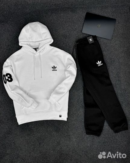 Спортивный костюм Adidas