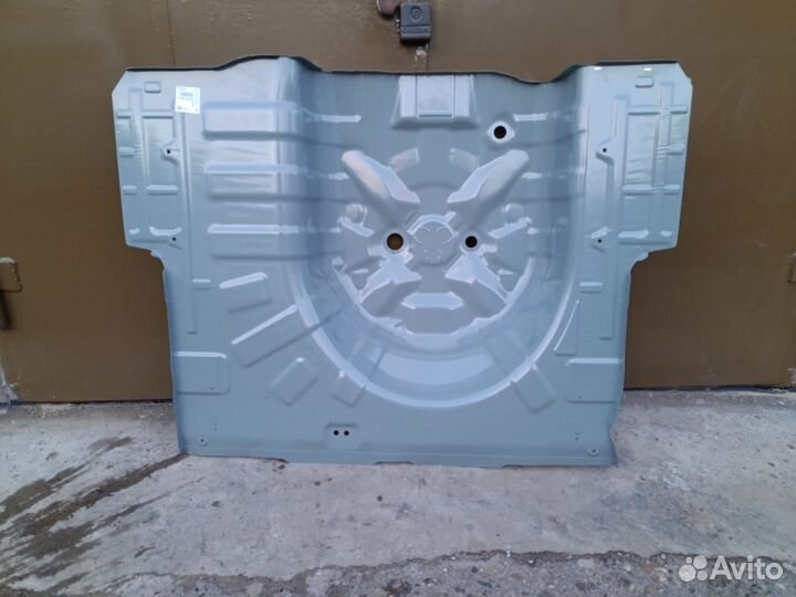 Панель кузова (тазик, пол багажника)