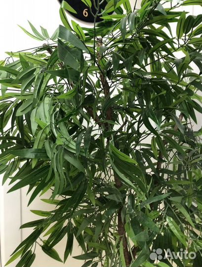 Искусственный цветок