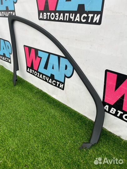 Накладка двери передней левой Chevrolet Trax рест