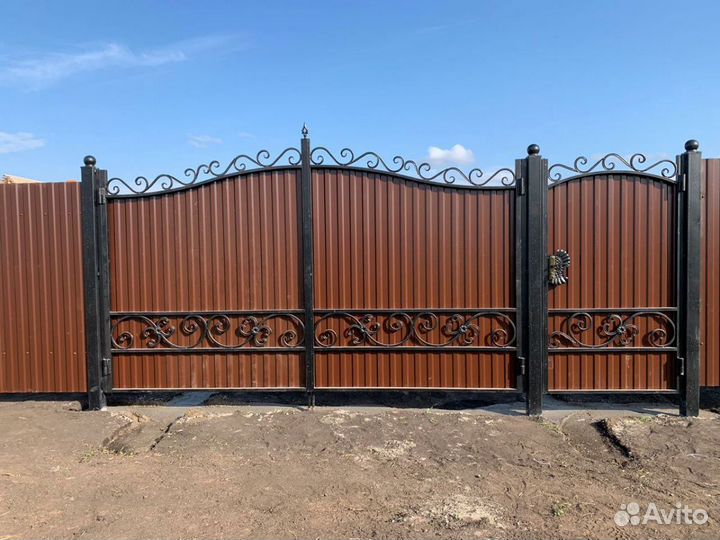 Ворота кованые распашные с калиткой