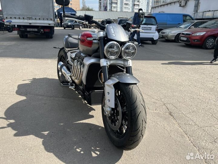 Новый triumph rocket 3