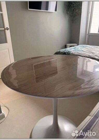 Прозрачная пленка на кухонный стол