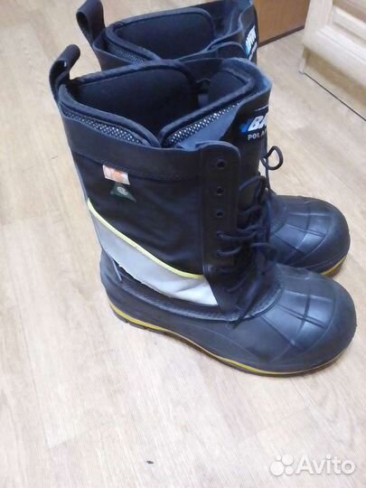Продам зимние сапоги Баффины