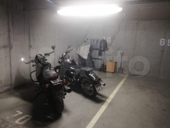 Машиноместо, 14 м²