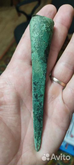 Вток бронза