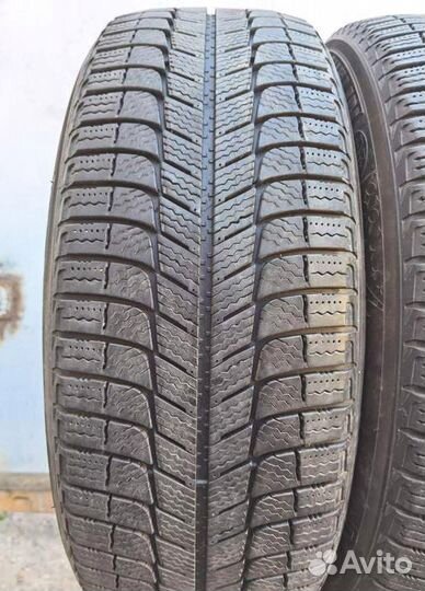Michelin X-Ice XI3 215/60 R17 96T