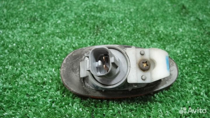 Повторитель поворота Pajero V75W