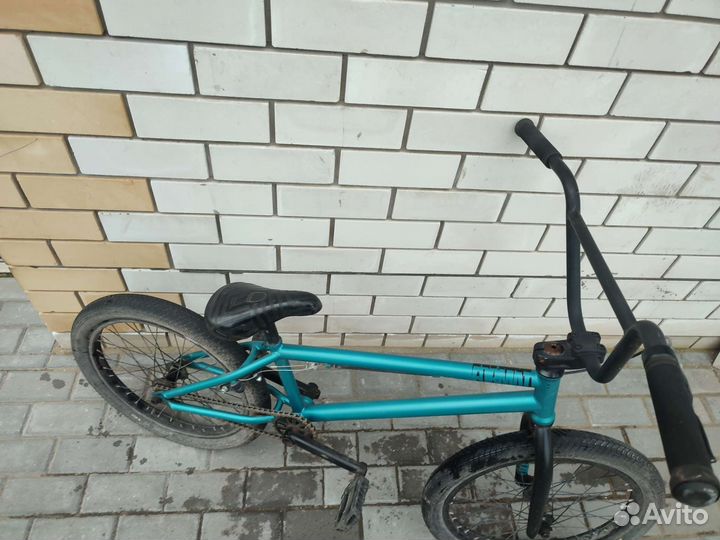 Трюковой велосипед BMX
