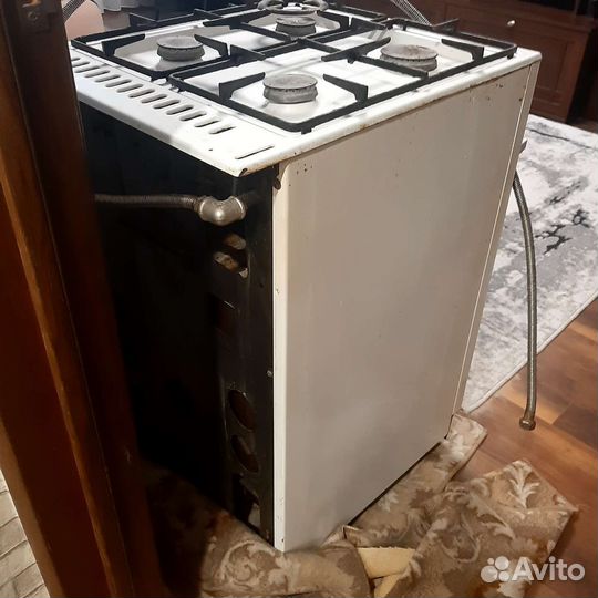 Продам газовую плиту бу