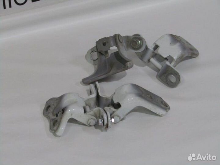 Петля двери задней левой Hyundai Solaris G4FC 2015