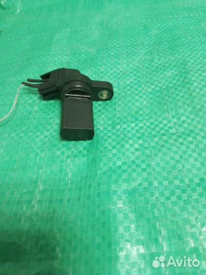 Датчик положения распредвала Nissan pathfinder